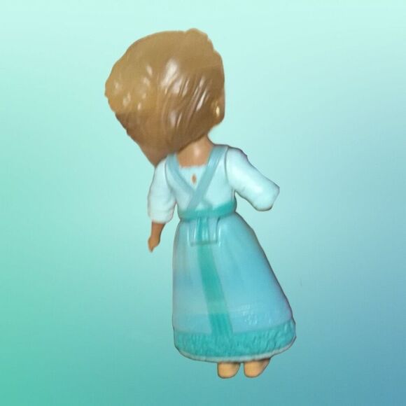 Disney Encanto Isabela & Julieta Posable Dolls Figures 3” B22 - Picture 4 of 9